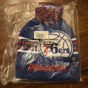.Philadelphia 76ers Blue Knit Pom Beanie - Team Logo